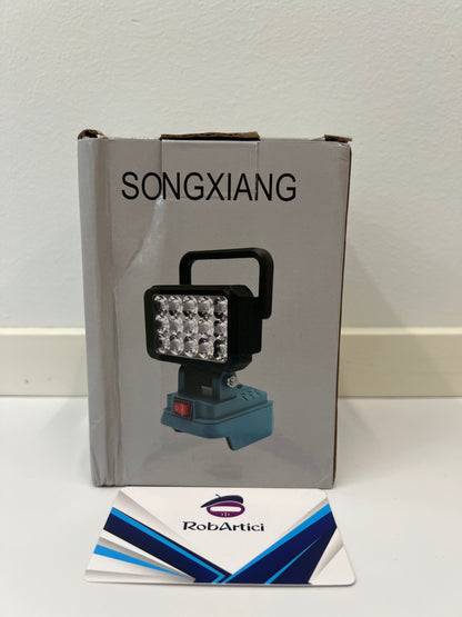 Wide application work light retail packaging.