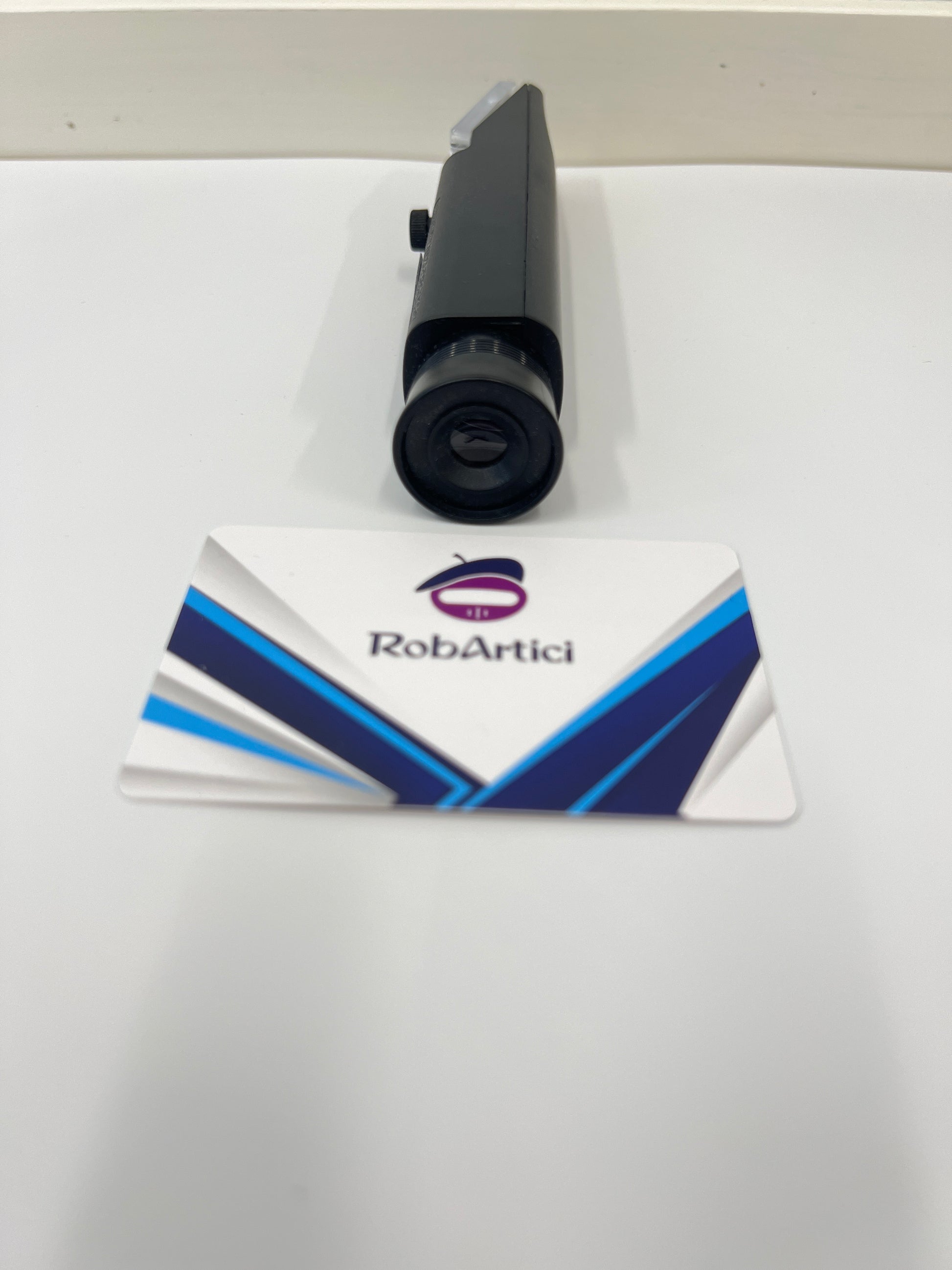 RHA-505ATC portable refractometer tool.