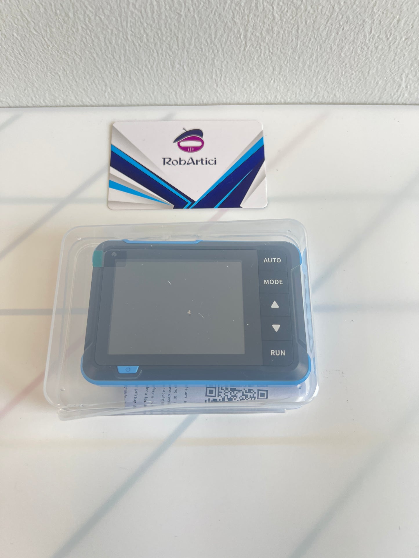DSO-152 Handheld Digital Oscilloscope, front view of digital display monitor and control buttons. 