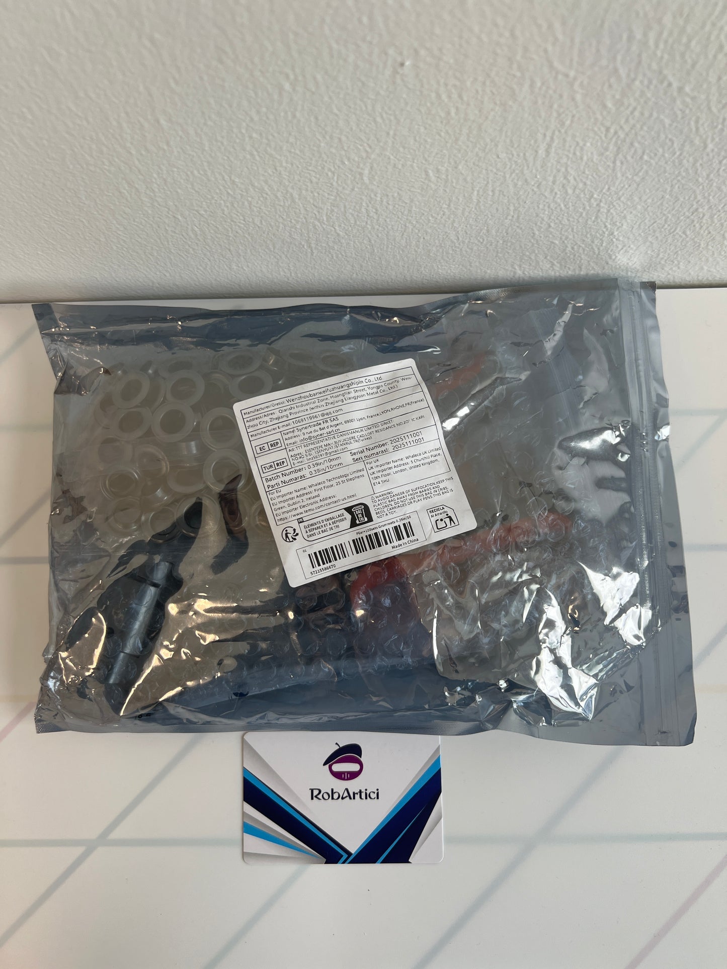 Pliers and grommet DIY tool kit, retail packaging 