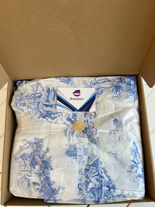 Clothing and textile tagging gun kit packaging box.