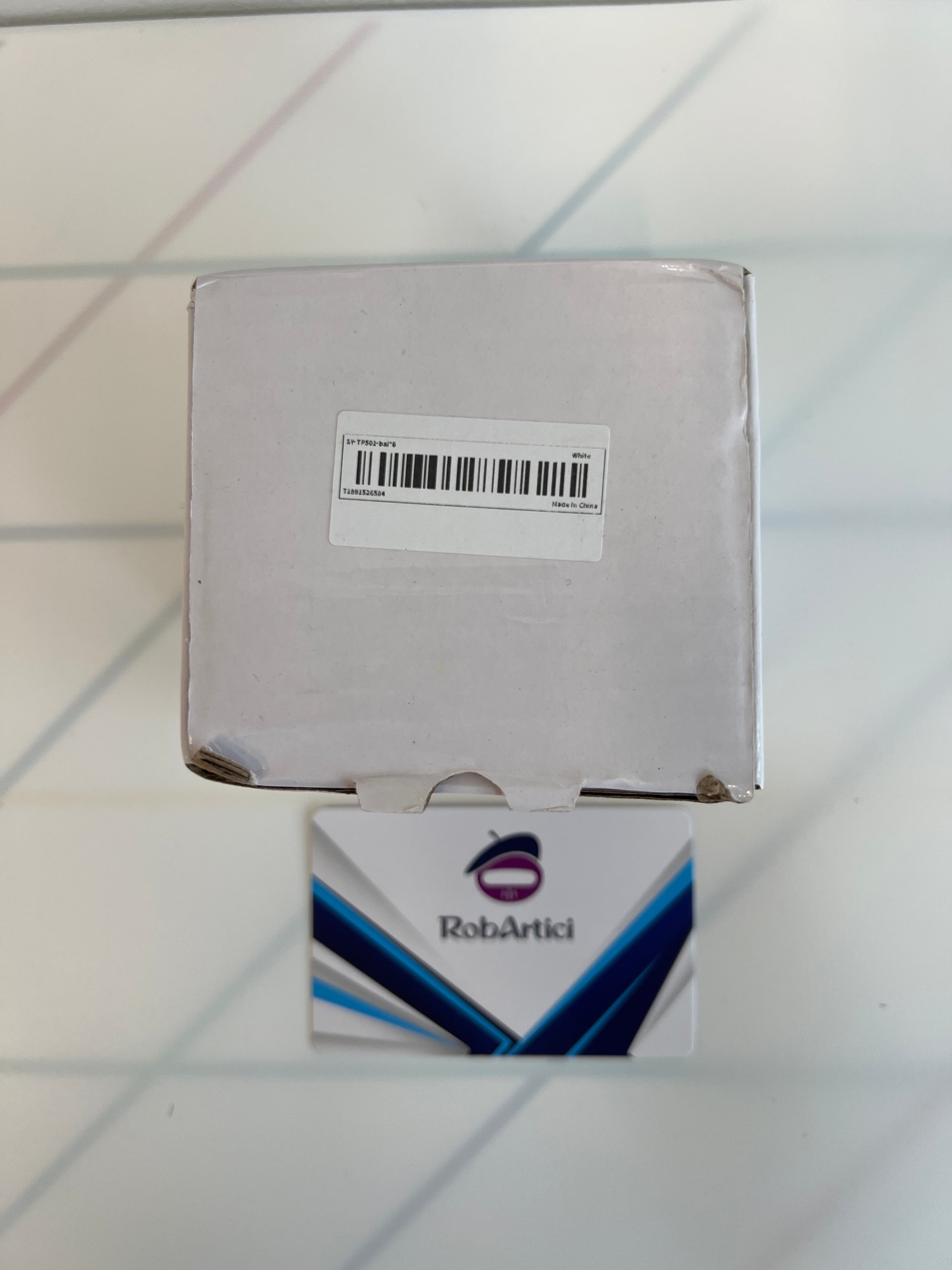 TP501 digital thermohygrometer retail packaging. 