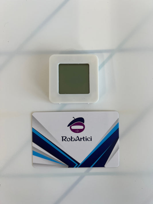 TP501 Digital Thermohygrometer, showcasing digital display monitor. 