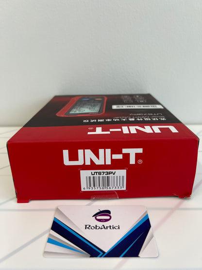UT673PV solar MPPT meter retail packaging.