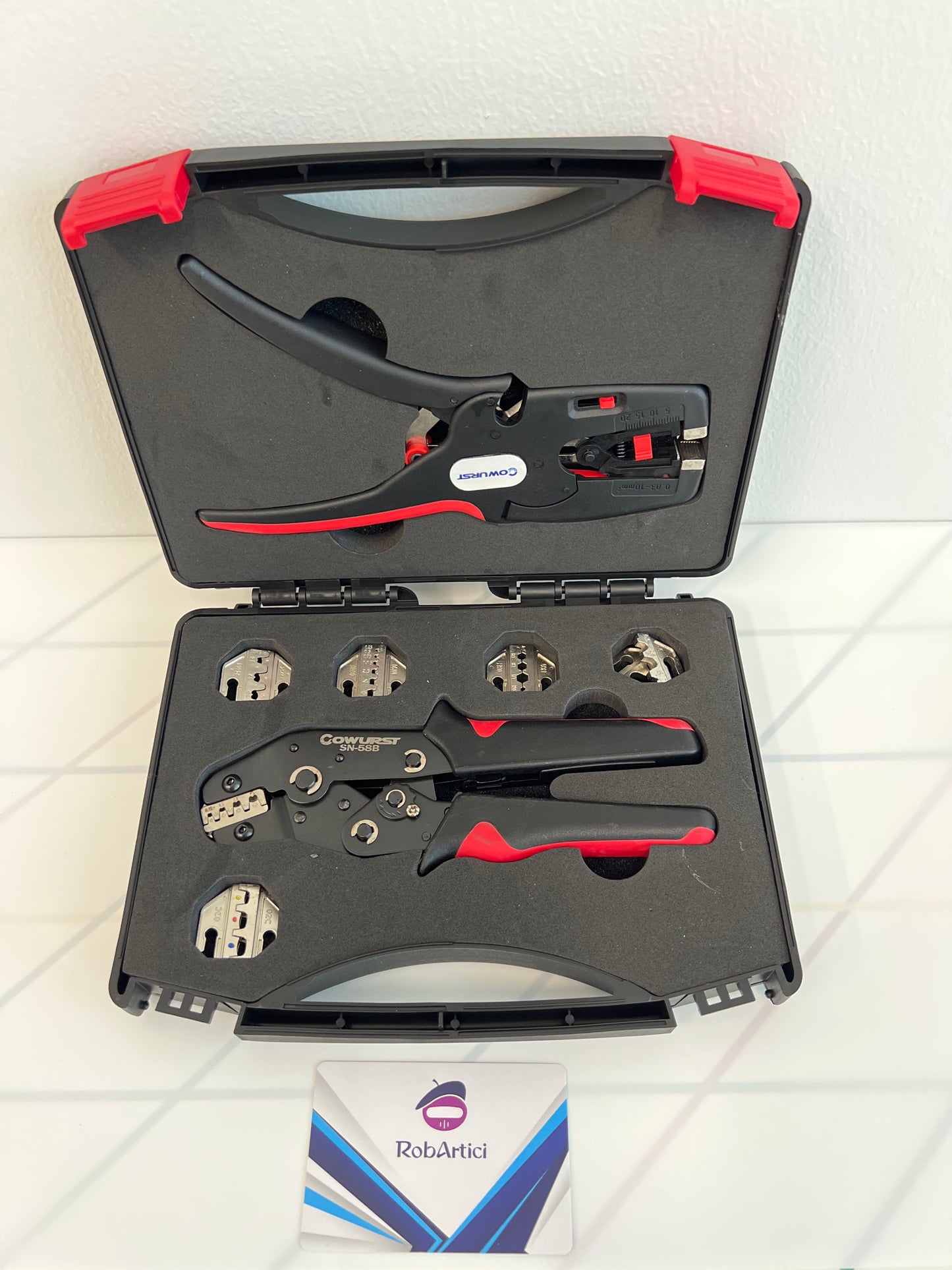 Crimping pliers tool set.