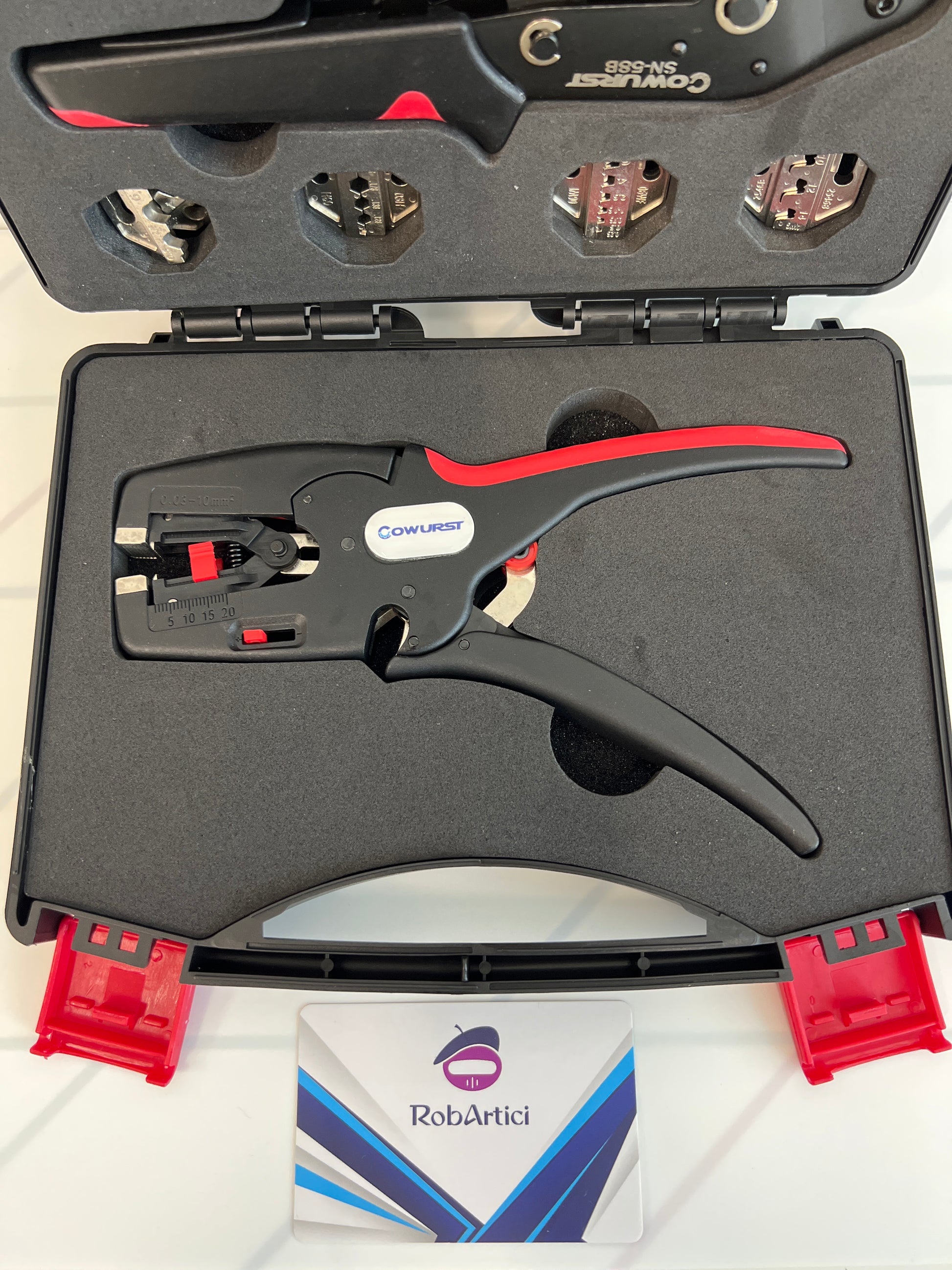 Crimping pliers tool set.