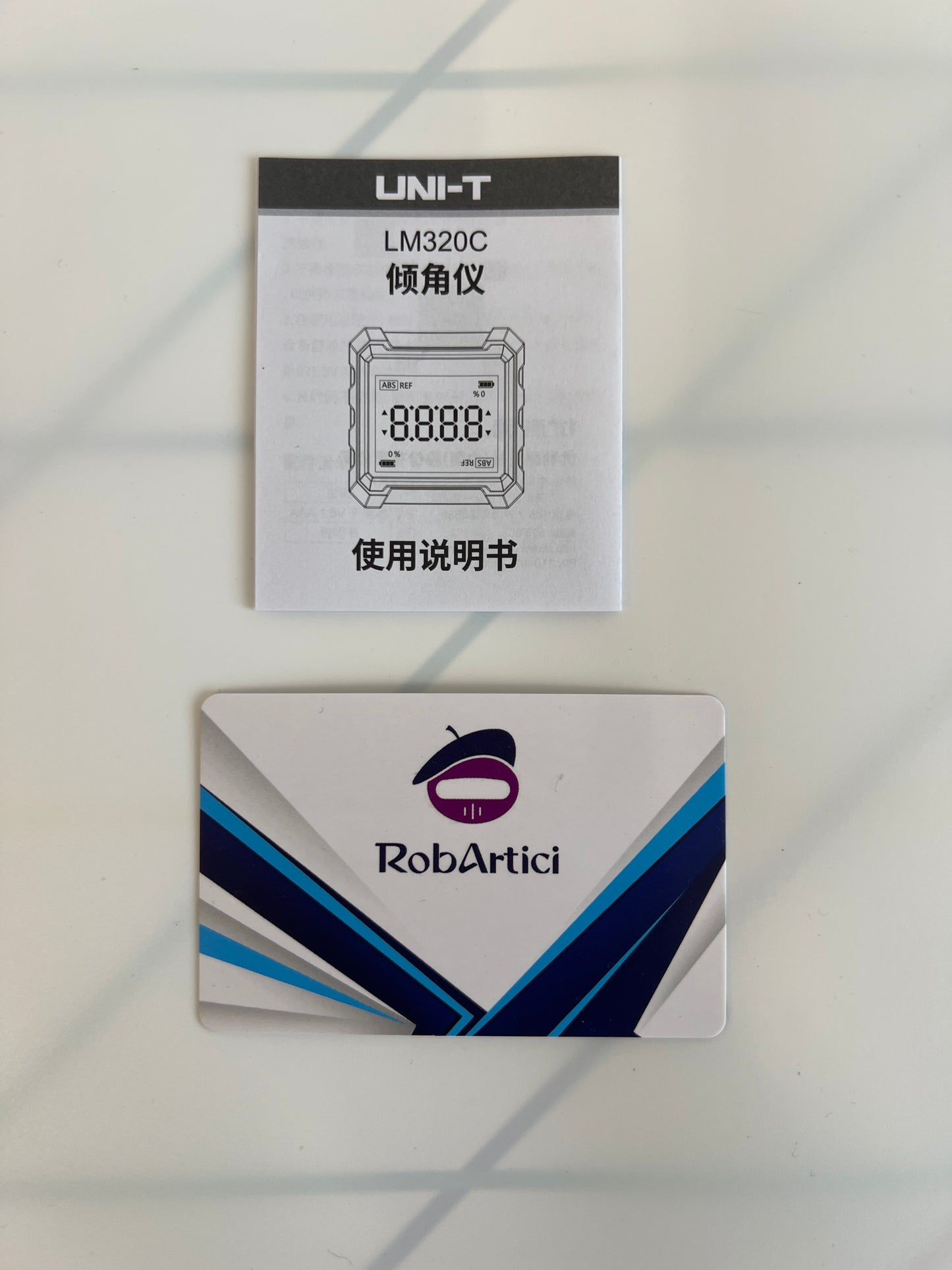 UNI-T LM320C digital angle meter user manual.