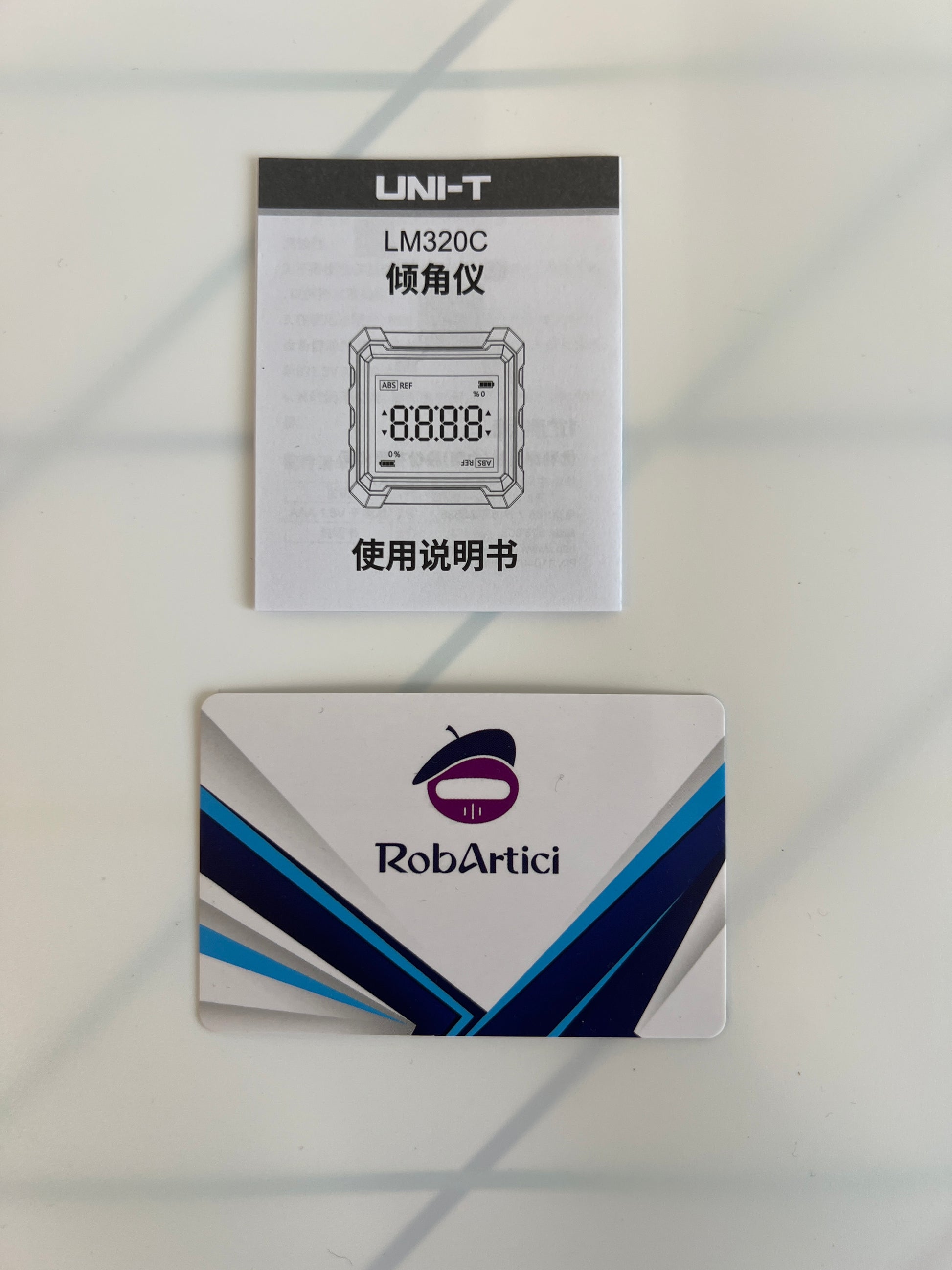 UNI-T LM320C digital angle meter user manual.